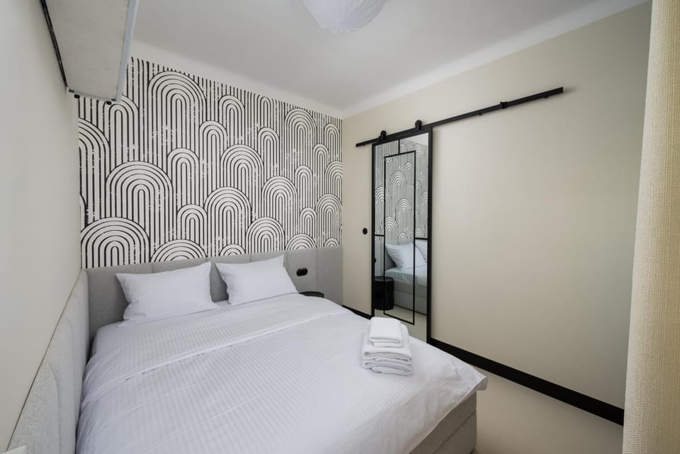 Bed, Photo of the whole room, Bedroom, towels, wardrobe
