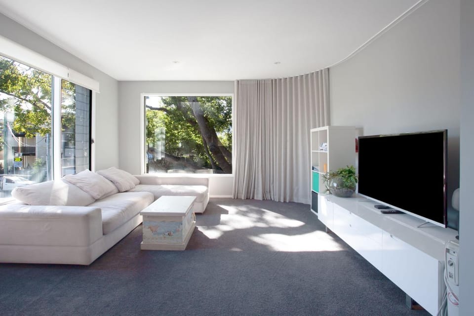 La vie en Rose, Rose Bay IH House in Sydney