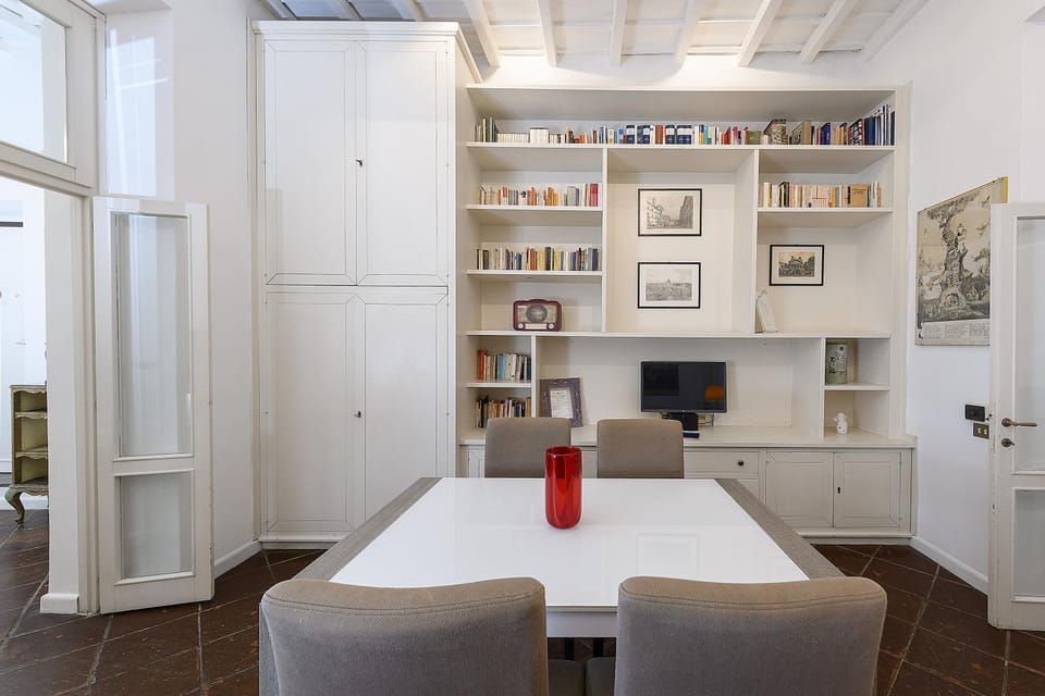 Seating area, Dining area