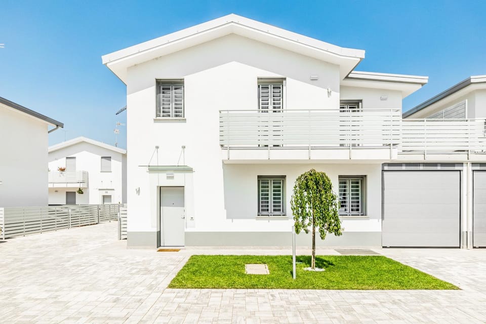 Property building, Parking