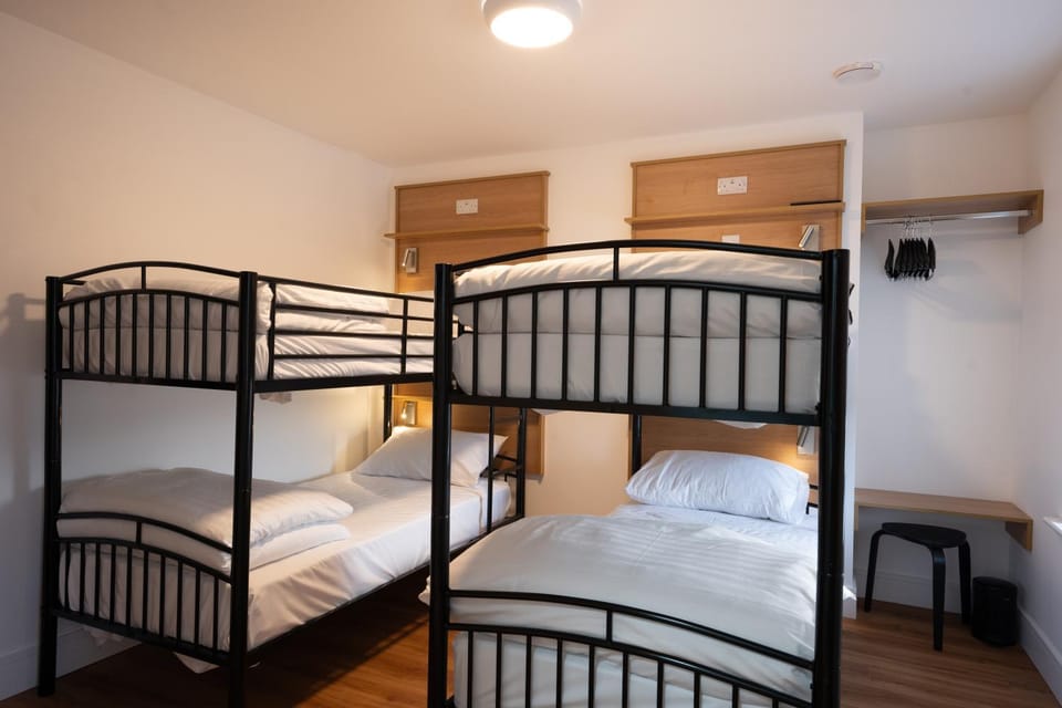 Bed, Photo of the whole room, Bedroom, bunk bed