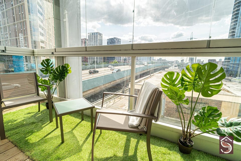 Patio, View (from property/room), Balcony/Terrace, City view