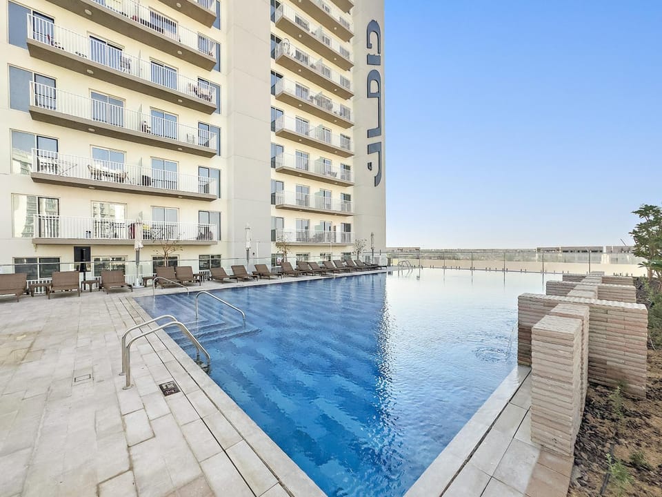 Aesthetic 1BR with Sofa Bed, Access to Pool & Gym Apartment in Dubai