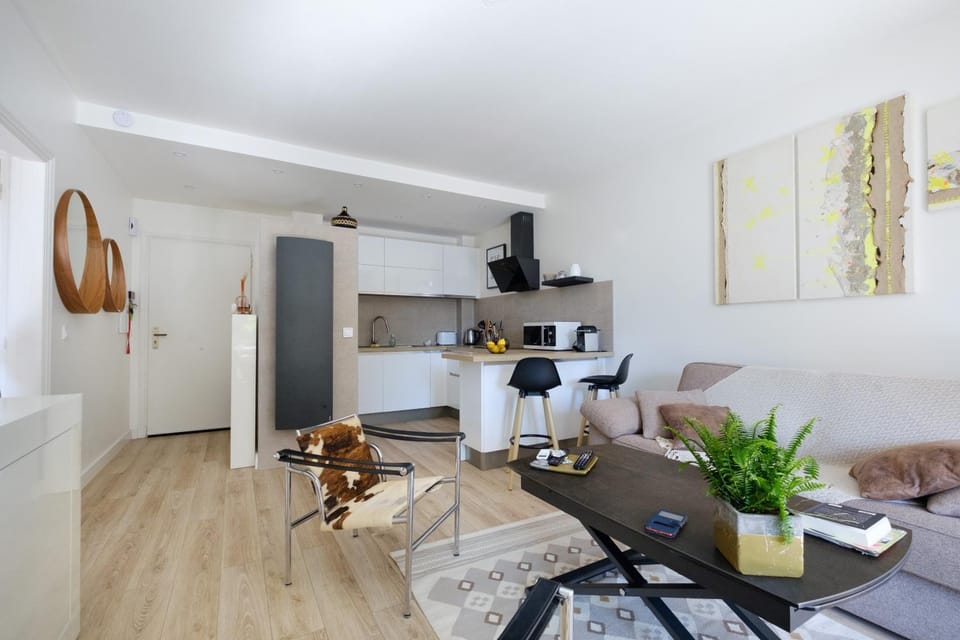 Property building, Living room