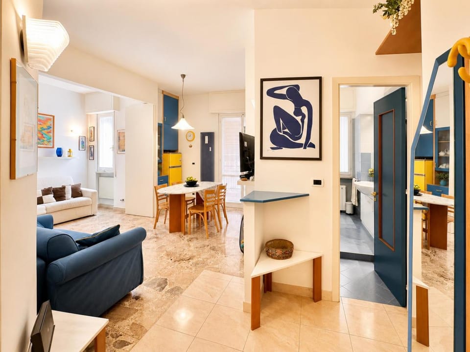 Hostdomus - Navy Suite Apartment in Finale Ligure