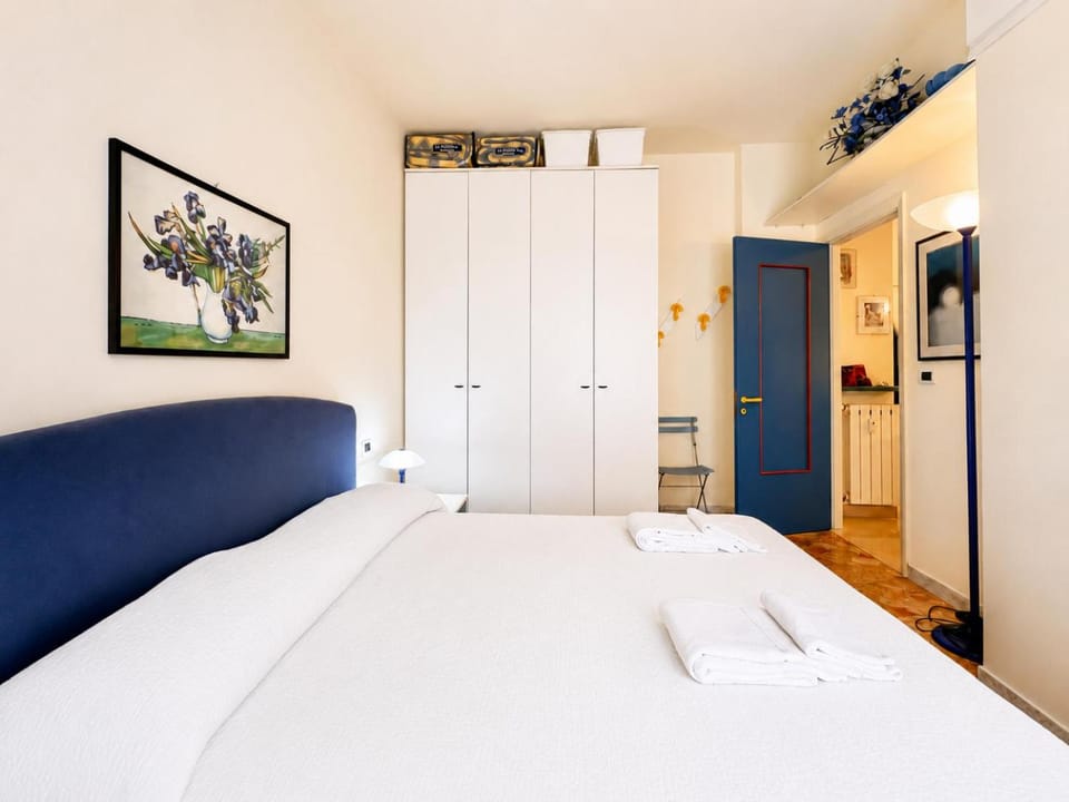 Hostdomus - Navy Suite Apartment in Finale Ligure