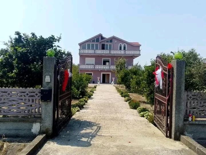 Villas Maria for rent feeling Home Durres city Villa in Tirana County, Albania
