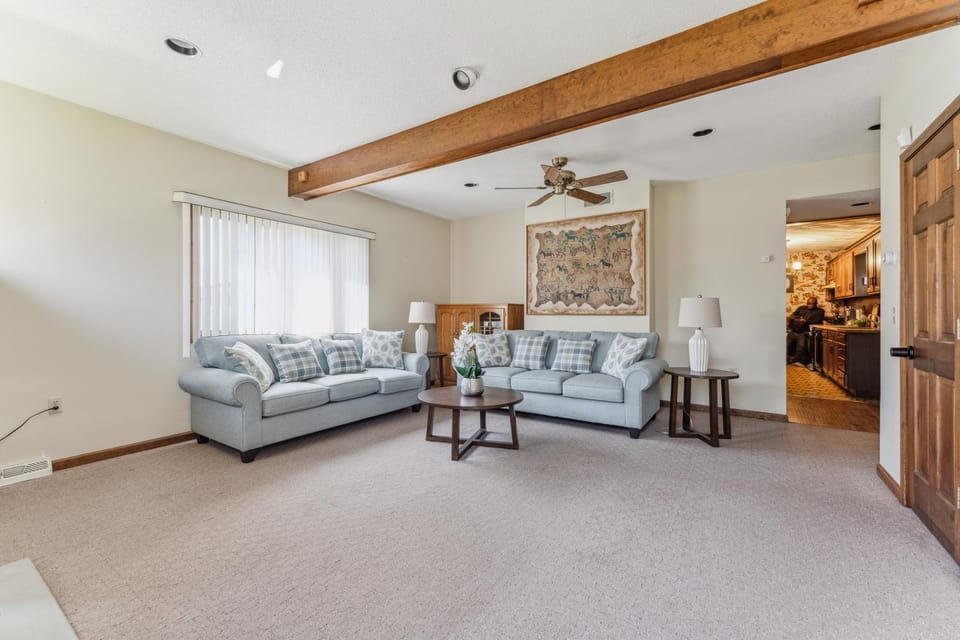 Niagara Falls Getaway- Perfect Place to Unwind home Apartment in Niagara Falls