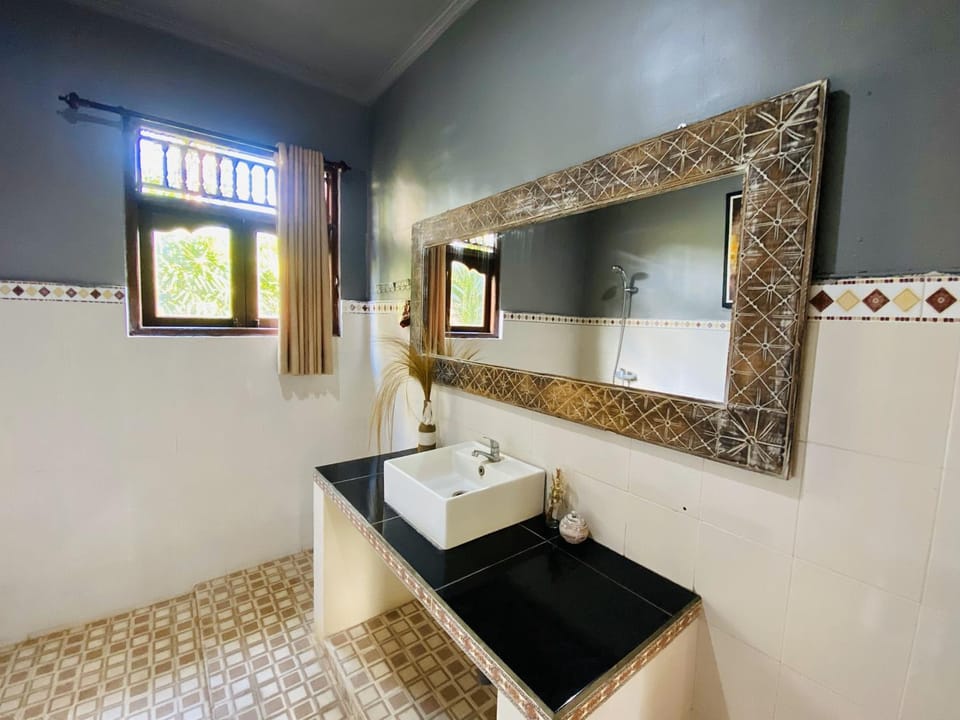 Sang Ayu 2 1BR at 3BR villa Country House in Payangan