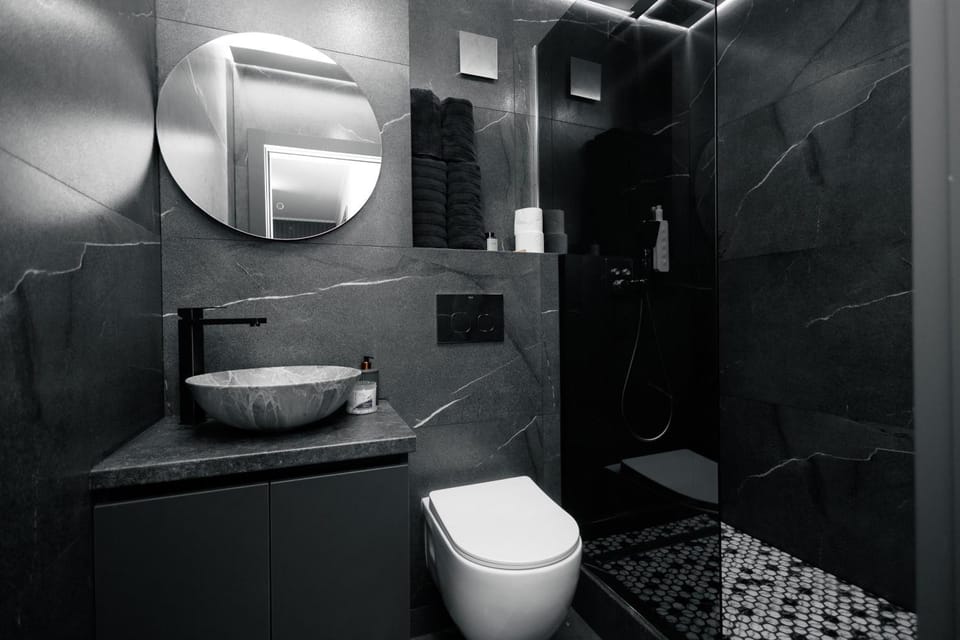 Shower, Toilet, Bathroom