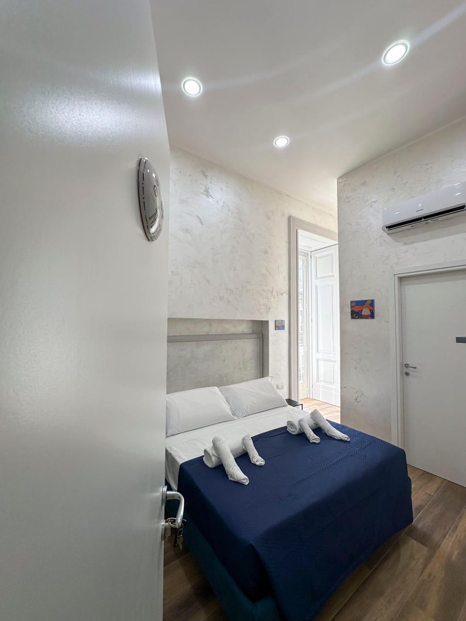 Bed, Bedroom, towels, air conditioner