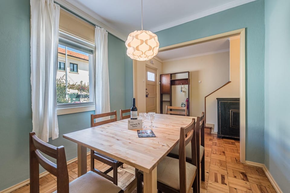 GuestReady - City & Beach Garden Home House in Porto