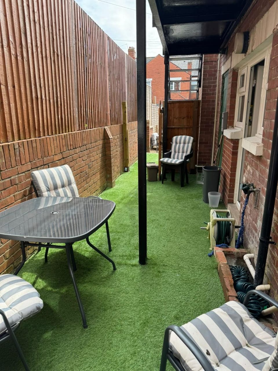 Lushlets GF Flat sleeps 10 12 House in Cardiff