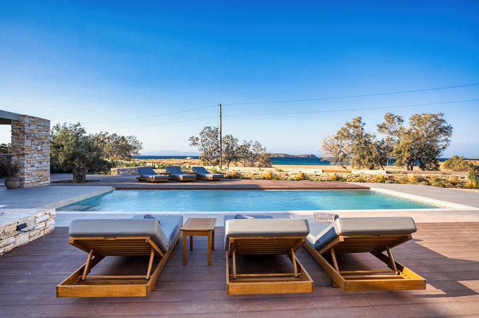 Patio, Pool view, Sea view, Swimming pool, sunbed