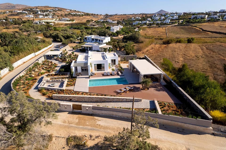 Property building, Neighbourhood, Bird's eye view, Swimming pool