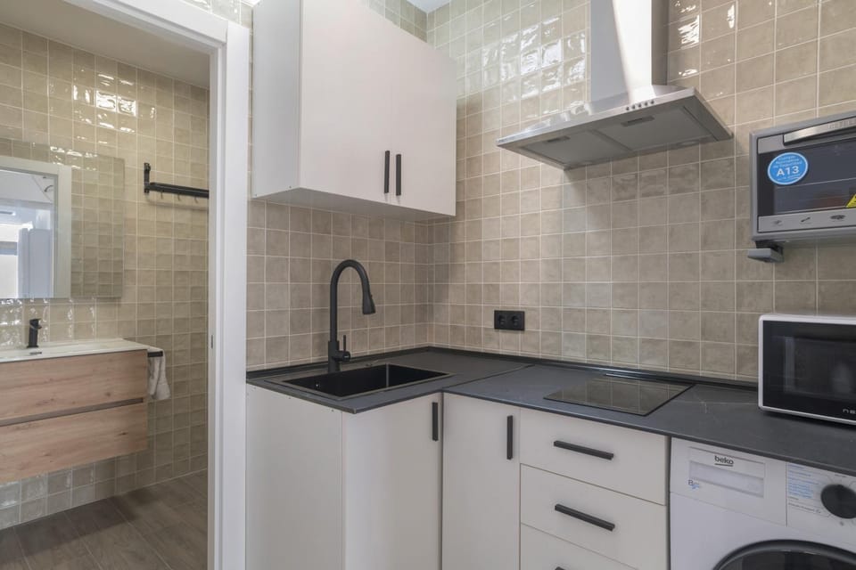 Kitchen or kitchenette, Living room