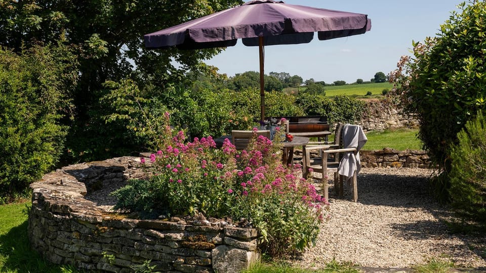 BBQ facilities, Garden, Dining area, Garden view