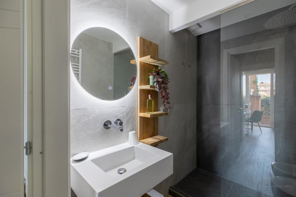 Shower, Bathroom, towels