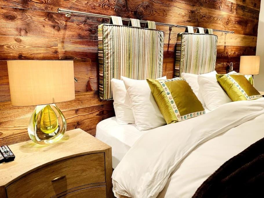 Luxury Flims Apt walking distance to Caumasee Apartment in Canton of Grisons