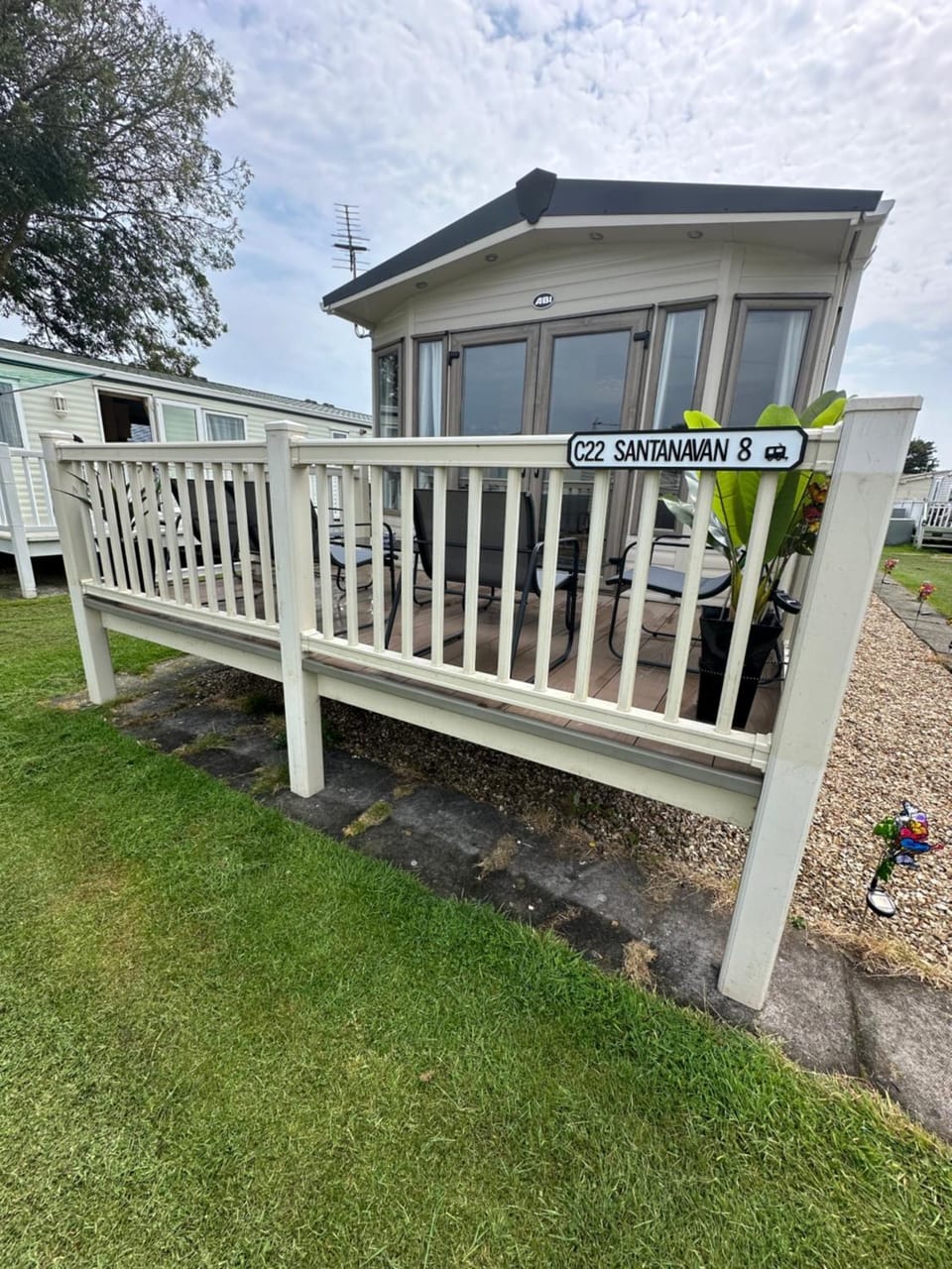 Property building, Day, Garden, Garden view