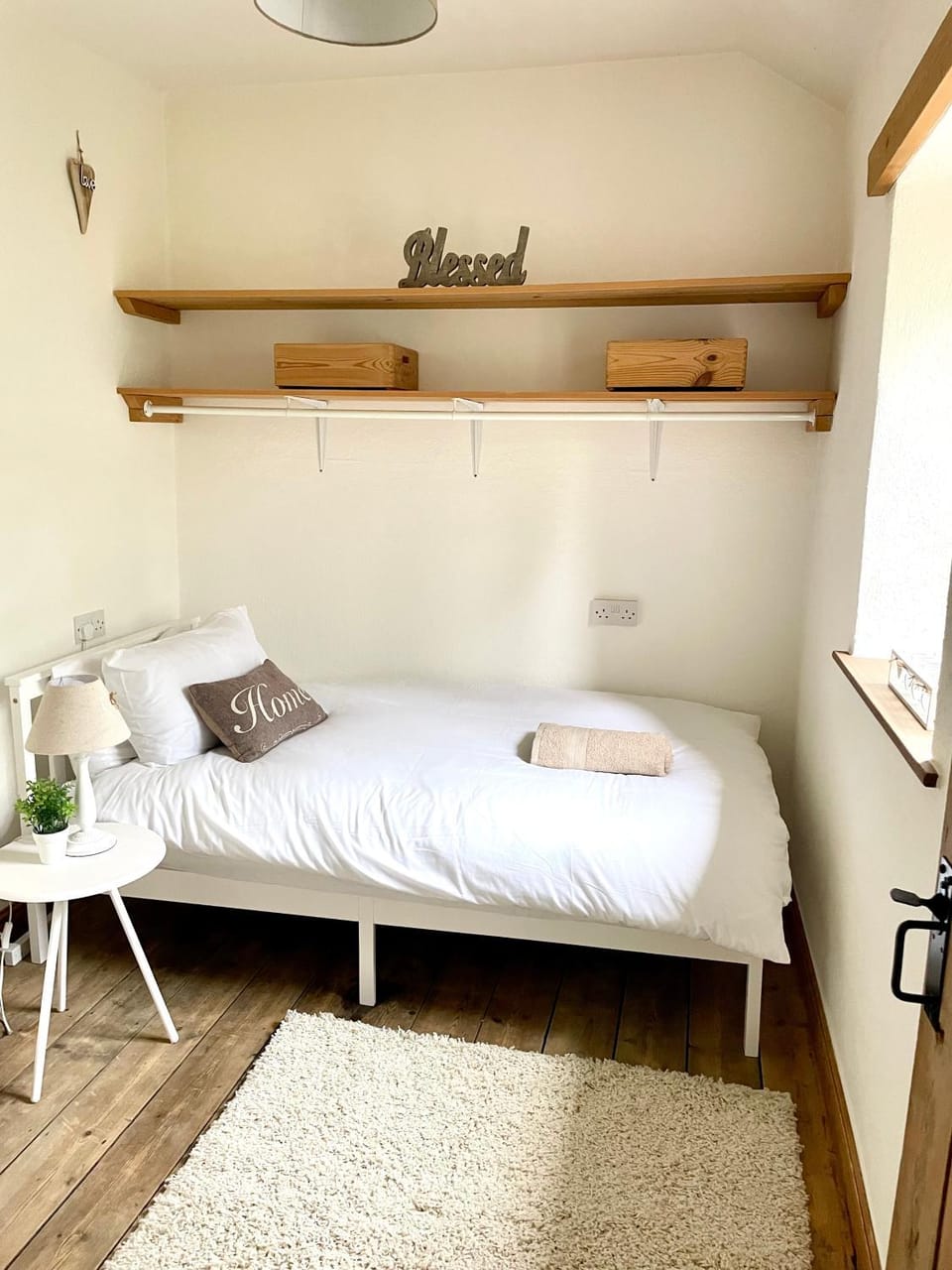 Cosy Welsh Cottage nestled in the Afan Valley House in Wales