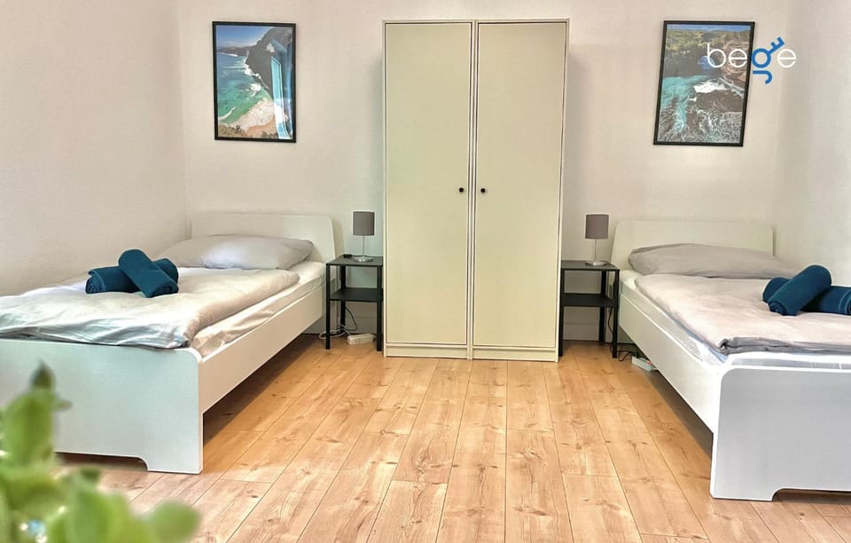 Bed, Photo of the whole room, Bedroom, towels, wardrobe