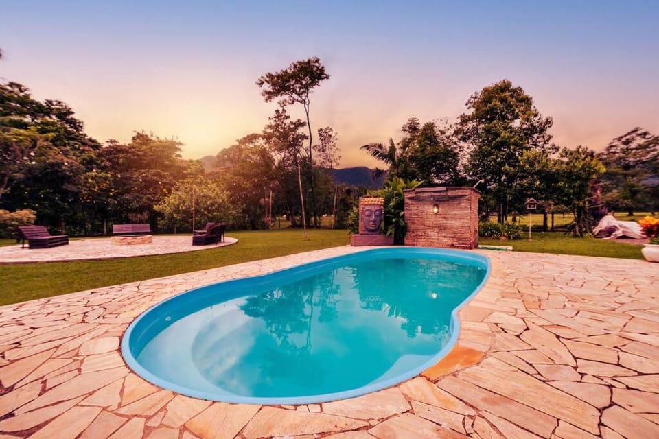Recanto Vultuoso- Casa de campo - Area Gourmet Completa- Piscina aquecida-Quadra de areia-Cancha de Bocha-Hospedagem e eventos-para eventos cobramos taxa extra por pessoa House in Joinville