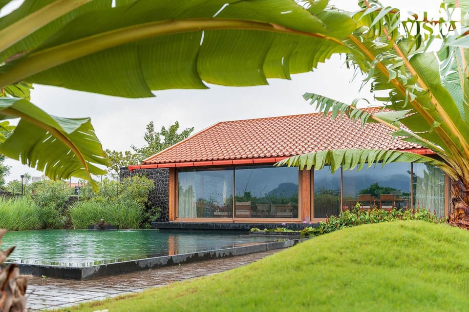 Property building, Garden