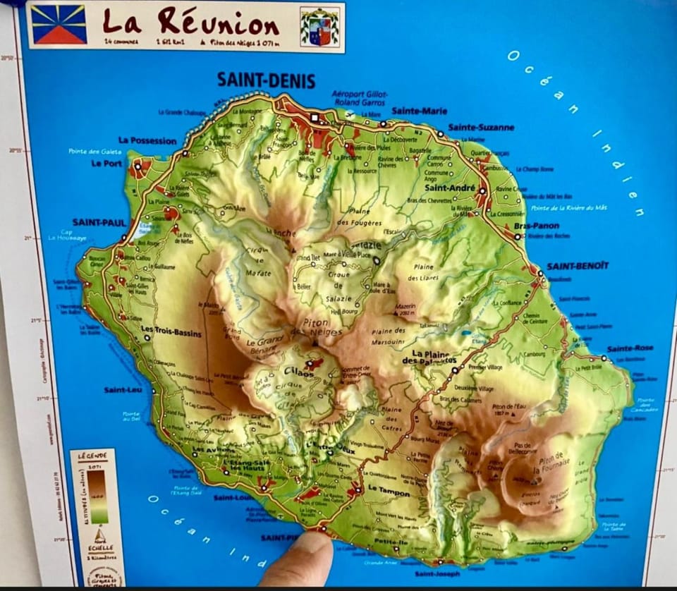 Appartement entier Saint Pierre Centre dans résidence de prestige Apartment in Réunion