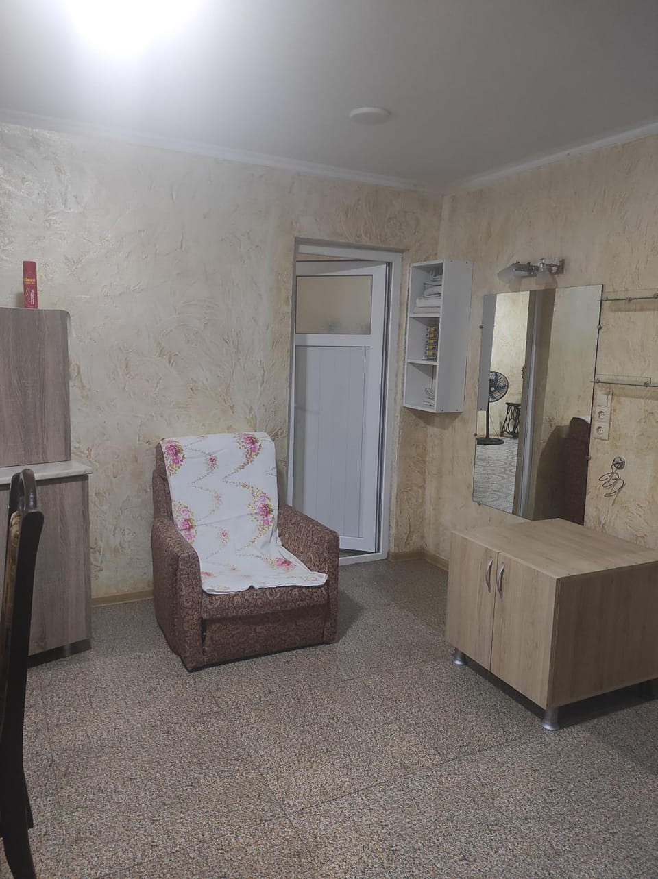 Budget double room Bed and Breakfast in Batumi