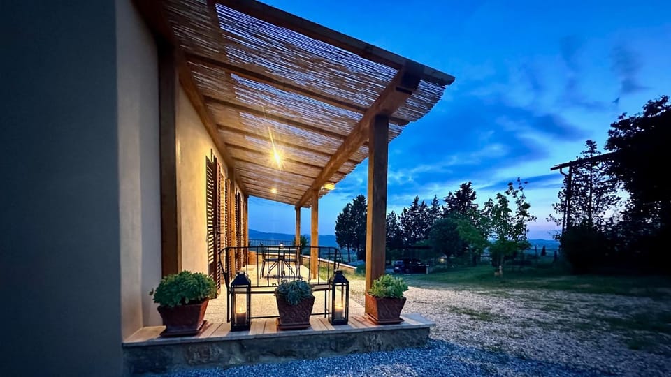 Property building, Patio, Natural landscape, Garden, View (from property/room), Balcony/Terrace, Garden view