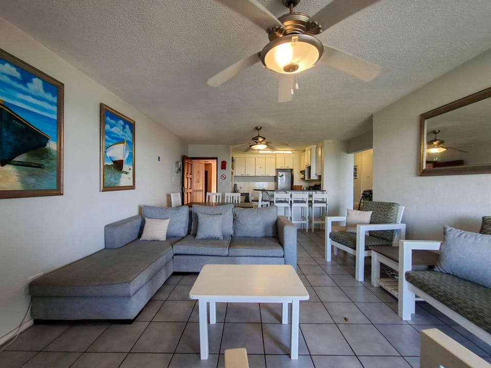 Laguna La Crete 16 Apartment in Margate