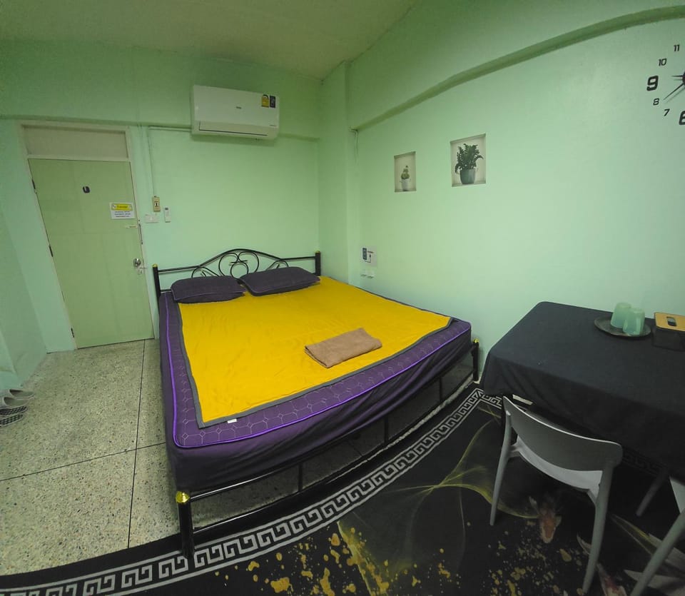 Dining area, Bedroom