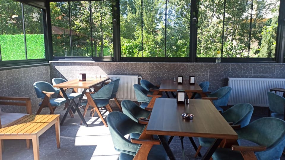 Garden, Seating area