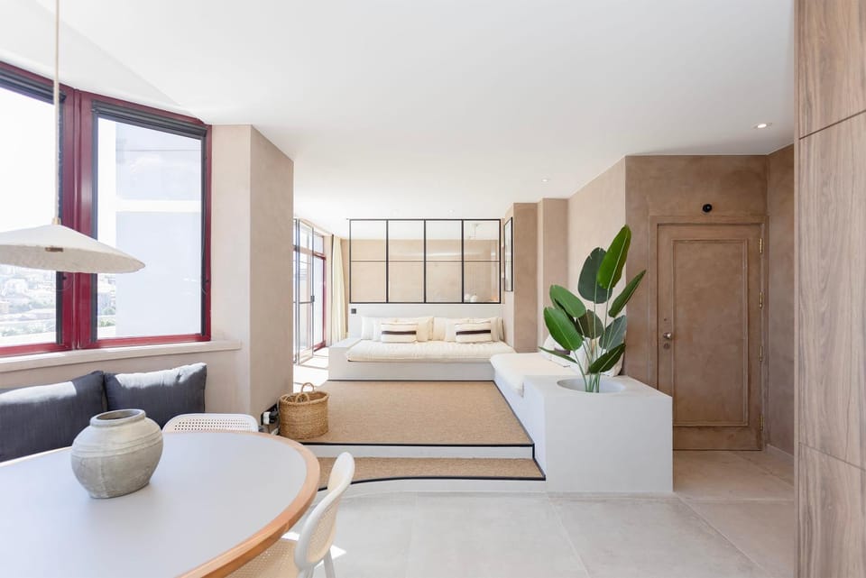 Living room, Photo of the whole room