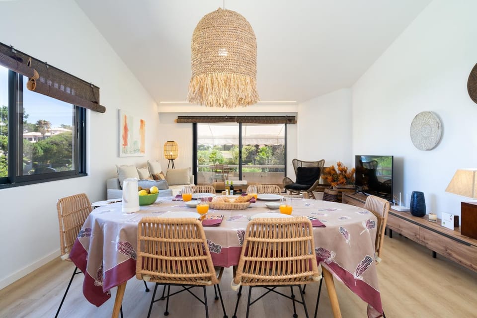 BmyGuest Collection - Quinta do Lago Luxury Beach Apartment Apartment in Faro District