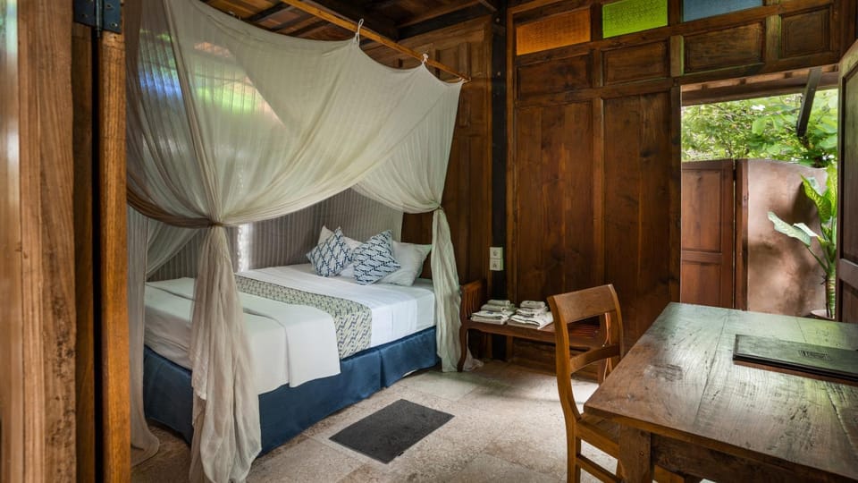 Property building, Bed, View (from property/room), Bedroom