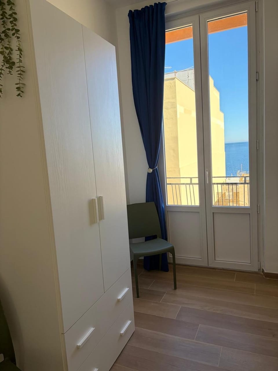 Bedroom, Sea view, wardrobe