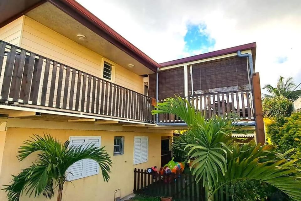 Property building, Day, View (from property/room), Balcony/Terrace