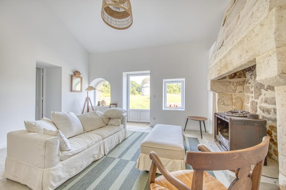Property building, Living room