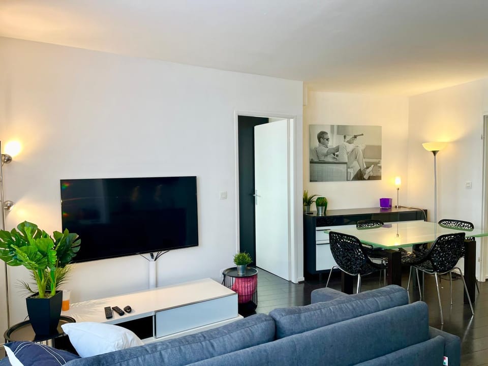 Le Forville Centre avec Parking Apartment in Reims