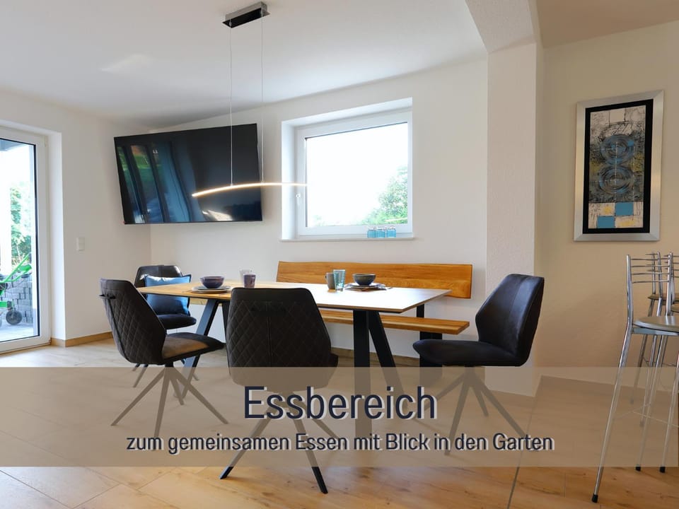 TV and multimedia, Dining area, Food, Food, internet, internet, internet