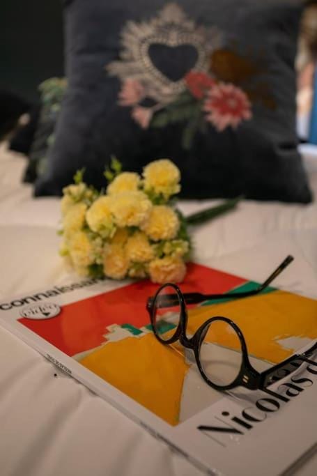 Sublimappartlamarquisepariscenter2bathr Apartment in Paris