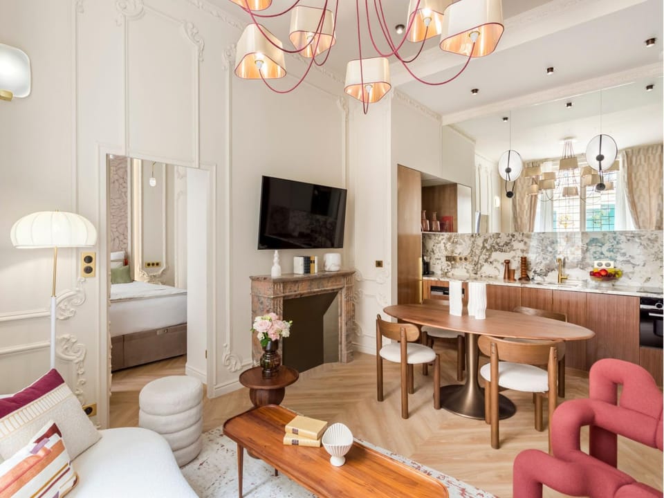 Communal lounge/ TV room, TV and multimedia, Living room, Seating area, Dining area, kitchen