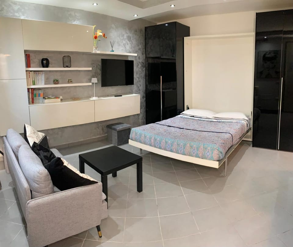 TV and multimedia, Living room, Bedroom