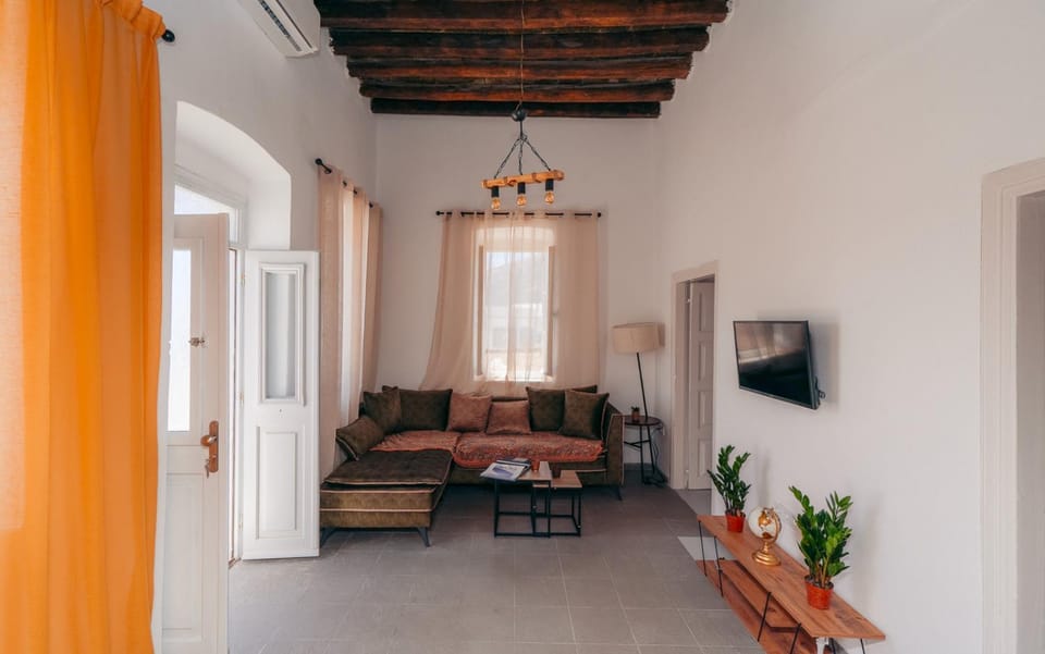 Rena's Dream Villa in Milos