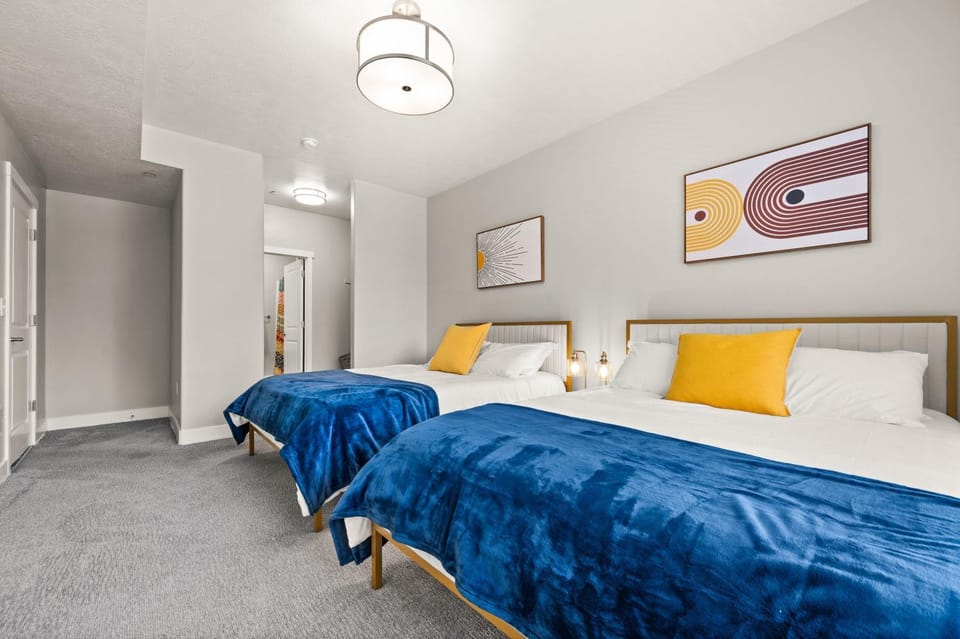 Cozy Getaway Near City Center Apartment in Salt Lake City