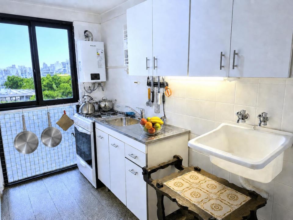 Kitchen or kitchenette, Food and drinks, Food and drinks, City view, oven, stove, stove, kitchen, kitchen