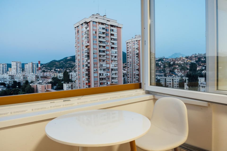 View (from property/room), Balcony/Terrace, City view
