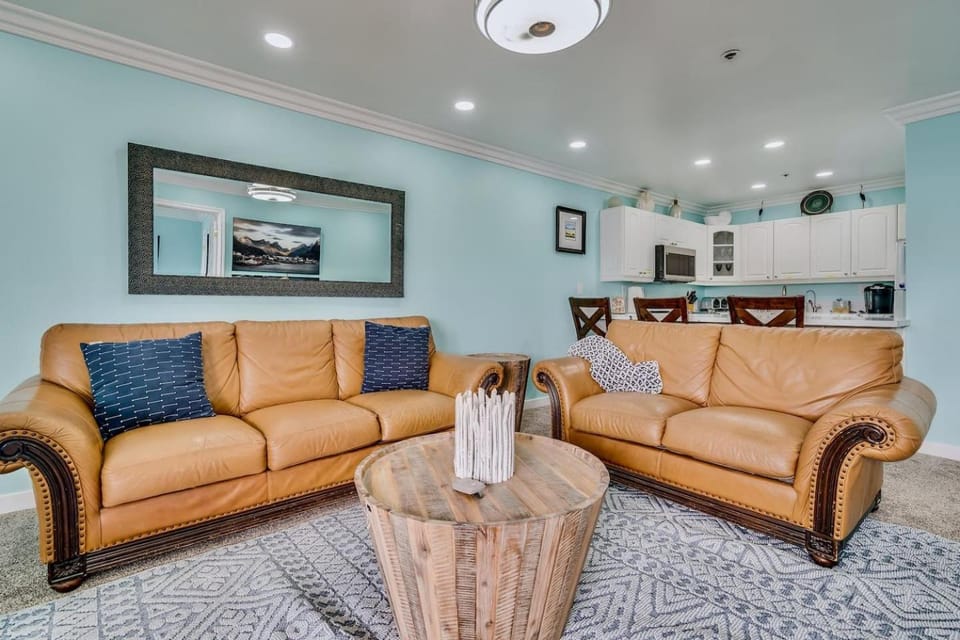 Beach Front Bliss - Entire Condo - Crystal Pier House in Pacific Beach